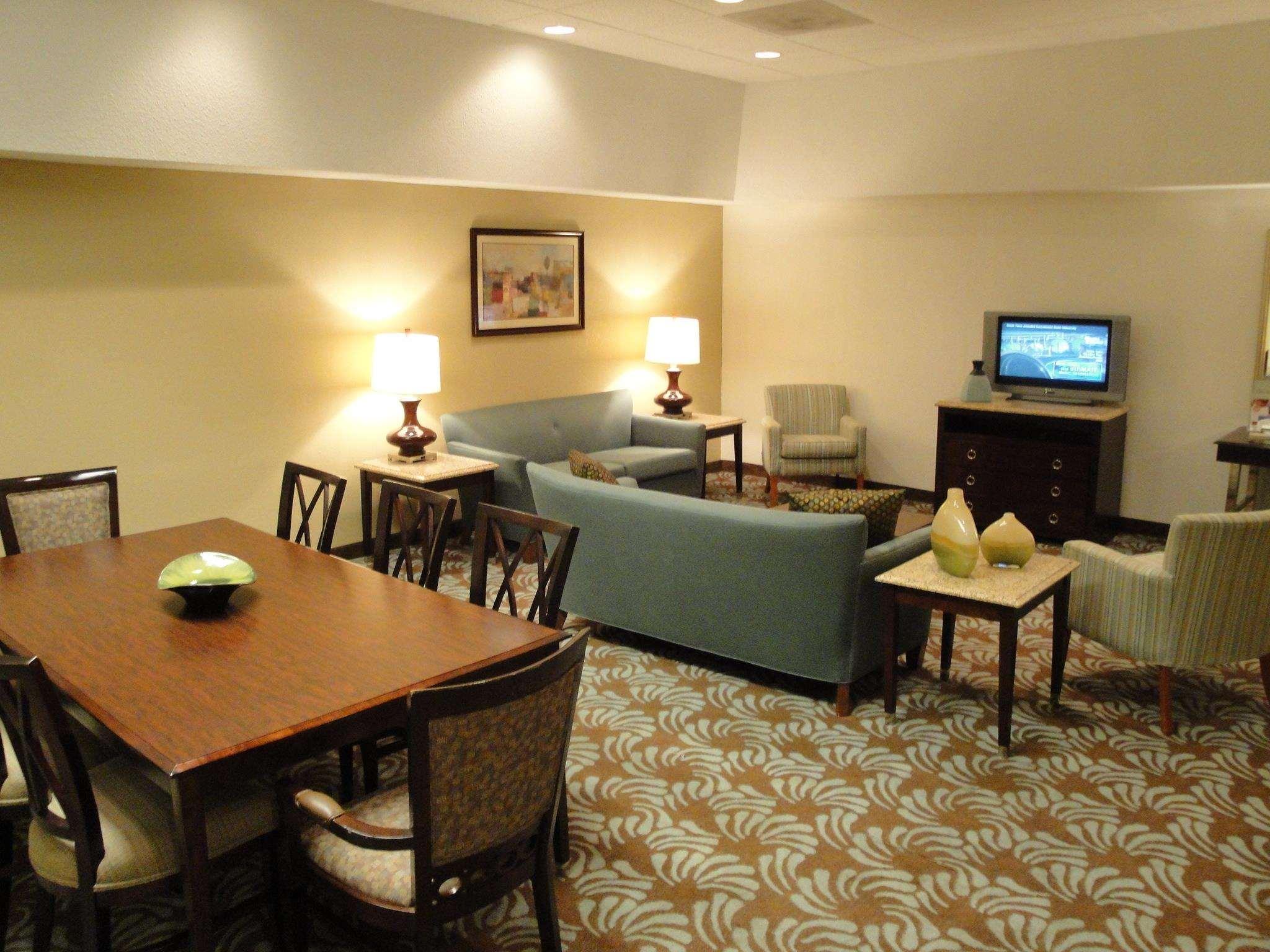 Hotel Doubletree By Hilton Augusta Zimmer foto
