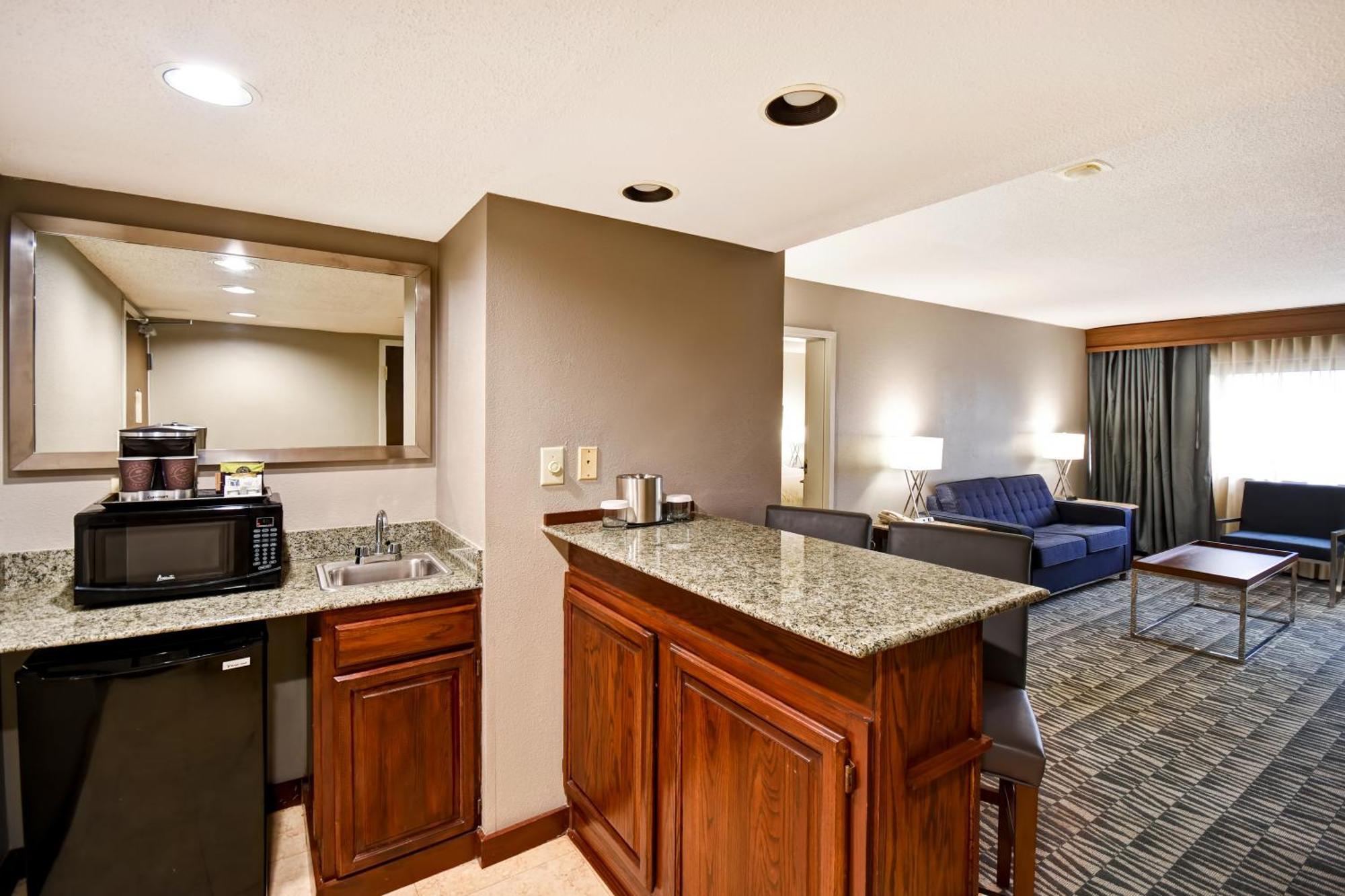 Hotel Doubletree By Hilton Augusta Exterior foto