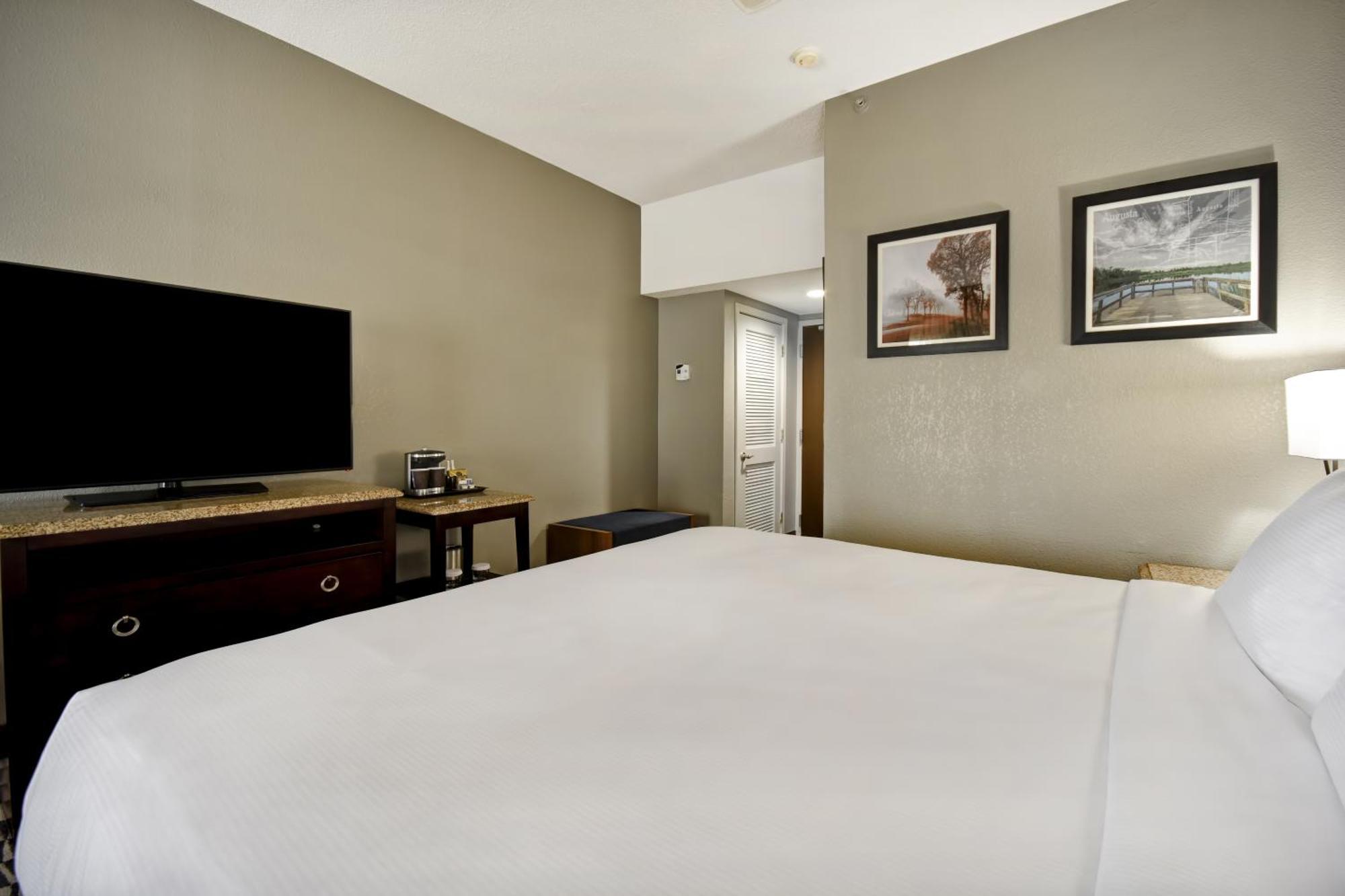 Hotel Doubletree By Hilton Augusta Exterior foto
